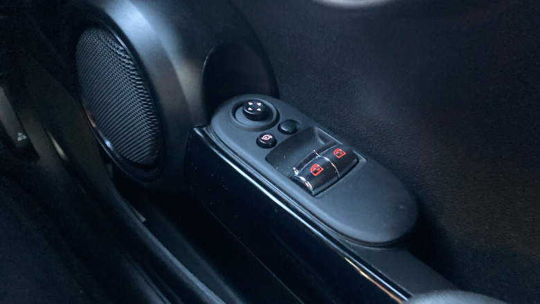 MINI Hatchback 135kW Cooper S Level 2 33kWh 3dr Auto Electric Hatchback